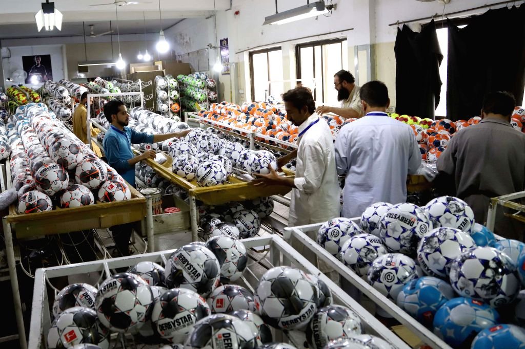 pegar Caso Verdulero Pakistan, La Fábrica de Balones del Mundo - Museo de Fútbol